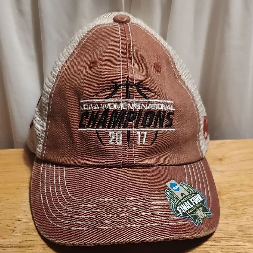 Top Of the World NCAA 2017 Women's Basketball Champions Gamecocks Hat - New